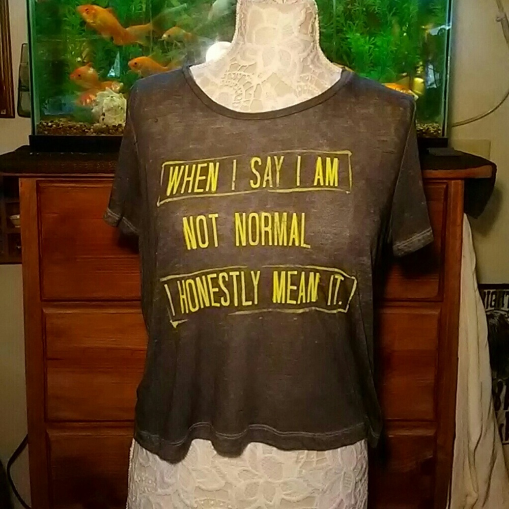 BETHANY MOTA  T-SHIRT-SIZE MEDIUM